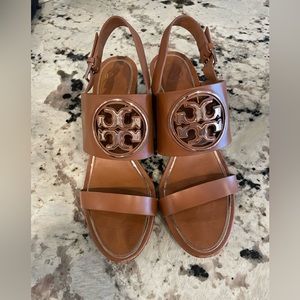 Tory Burch Metal Miller 65MM Wedge Leather Sandal size 10. TAN / ROSE GOLD.